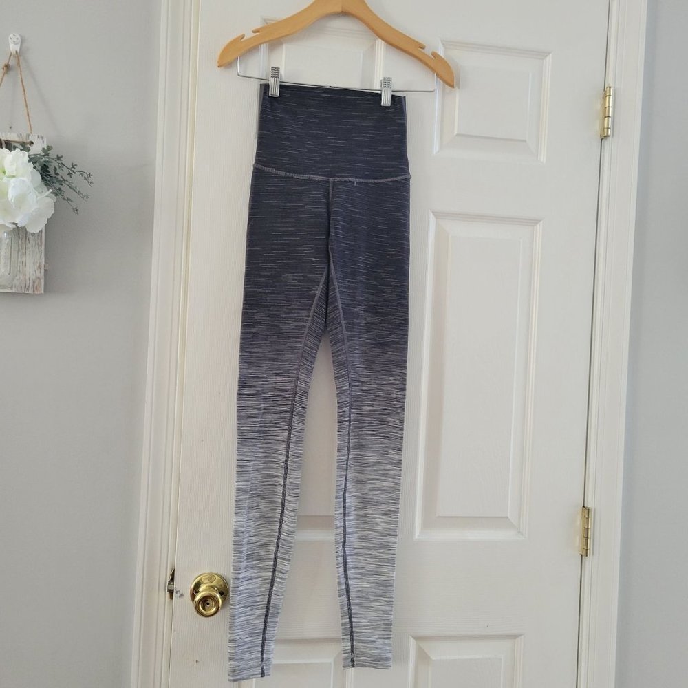 Lululemon Athletica Wunder Under High Waist Black White legging size 4